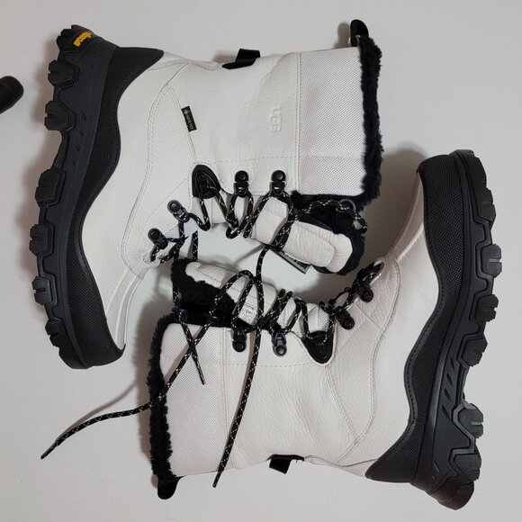 NEW UGG Adirondack Meridian Boots Womens 8 Winter Snow Outdoors Instulated - Picture 2 of 9